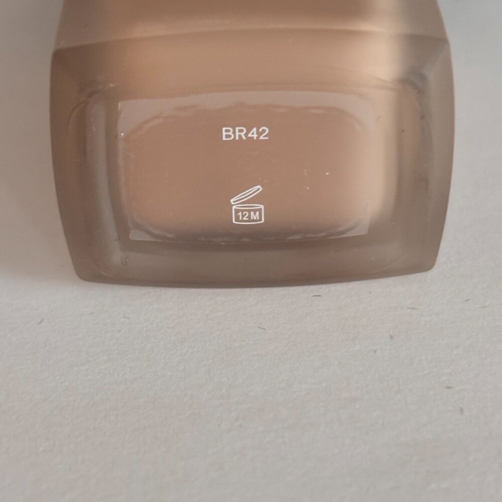 Ultra Le Teint Ultrawear All Day Comfort Flawless Finish Foundation - BR42 - Picture 3 of 8